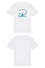 T-Shirt aus 100 % Bio-Baumwolle mit normaler Passform, erhältlich in verschiedenen Farben wie Blue Soul, Cotton Pink, Lavender, Aloe, Weiss und Schwarz. Individuell bedruckbar mit Wunschmotiv. Weiches, angenehm leichtes Material für hohen Tragekomfort. Ideal für einen zeitgemässen, entspannten Look. Mit Aufdruck "EXPLORER GIRL", einem VW-Bus, Tannen und Bergen auf der Vorderseite – modernes Design für Outdoor-Liebhaberinnen.