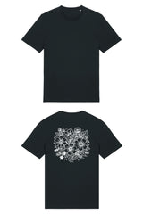 T-Shirt aus 100 % Bio-Baumwolle mit normaler Passform, erhältlich in verschiedenen Farben wie Blue Soul, Cotton Pink, Lavender, Aloe, Weiss und Schwarz. Individuell bedruckbar mit Wunschmotiv. Weiches, angenehm leichtes Material für hohen Tragekomfort. Ideal für einen zeitgemässen, entspannten Look. Rückseite: T-Shirt mit grossem, einfarbigem Blumenprint auf der Rückseite. 