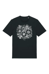 T-Shirt aus 100 % Bio-Baumwolle mit normaler Passform, erhältlich in verschiedenen Farben wie Blue Soul, Cotton Pink, Lavender, Aloe, Weiss und Schwarz. Individuell bedruckbar mit Wunschmotiv. Weiches, angenehm leichtes Material für hohen Tragekomfort. Ideal für einen zeitgemässen, entspannten Look. Vorderseite: T-Shirt mit einfarbigem Blumenprint auf der Vorderseite. 