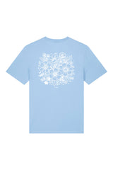 T-Shirt aus 100 % Bio-Baumwolle mit normaler Passform, erhältlich in verschiedenen Farben wie Blue Soul, Cotton Pink, Lavender, Aloe, Weiss und Schwarz. Individuell bedruckbar mit Wunschmotiv. Weiches, angenehm leichtes Material für hohen Tragekomfort. Ideal für einen zeitgemässen, entspannten Look. Rückseite: T-Shirt mit grossem, einfarbigem Blumenprint auf der Rückseite. 