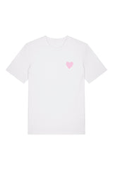 T-Shirt aus 100 % Bio-Baumwolle mit normaler Passform, erhältlich in verschiedenen Farben wie Blue Soul, Cotton Pink, Lavender, Aloe, Weiss und Schwarz. Individuell bedruckbar mit Wunschmotiv. Weiches, angenehm leichtes Material für hohen Tragekomfort. Ideal für einen zeitgemässen, entspannten Look. Vorderseite: Rosa Herz auf der linken Brust. Rückseite: Tic-Tac-Toe-Motiv mit rosa Herzen und darunter der Schriftzug „LOVE WINS“ in rosa.