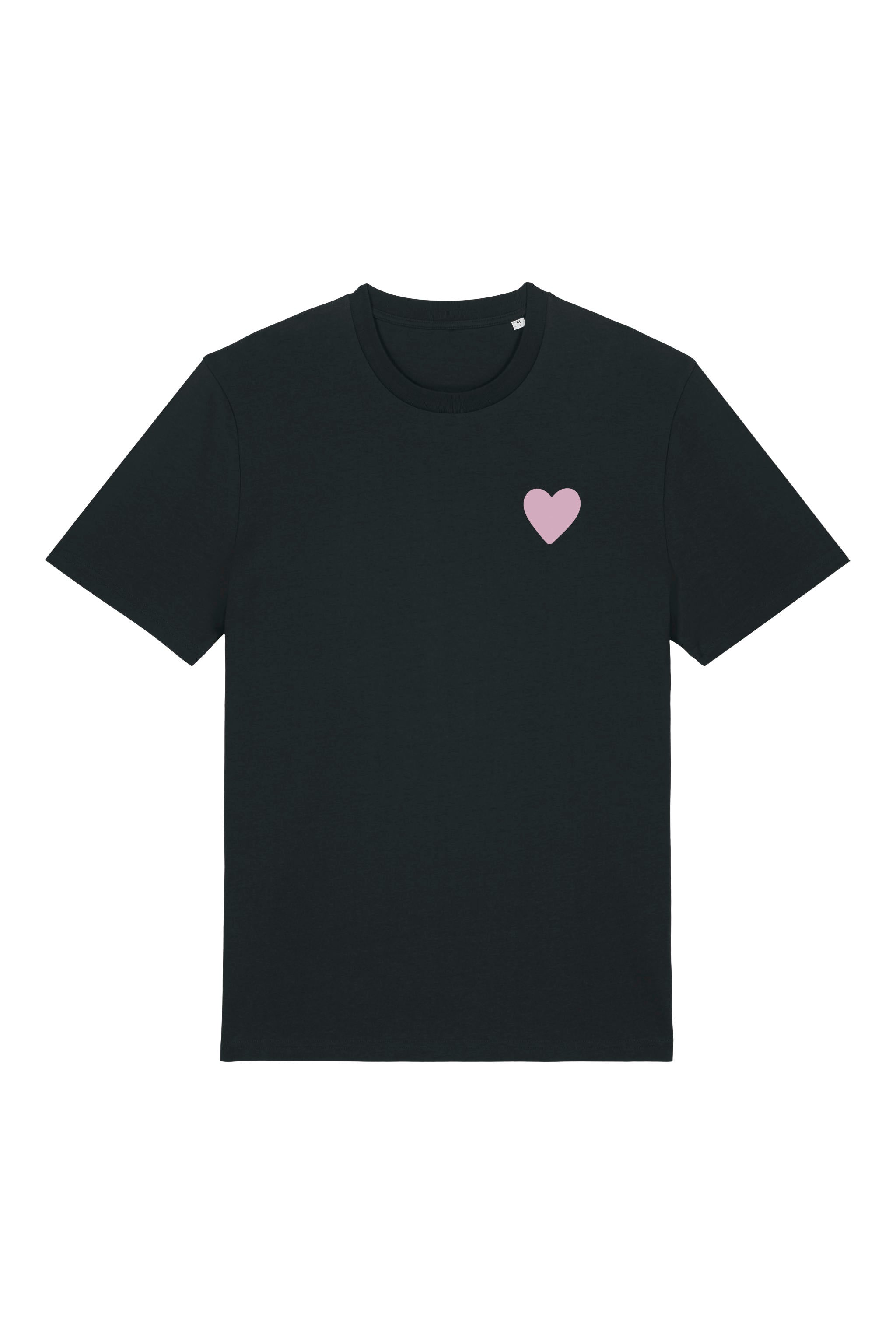 T-Shirt aus 100 % Bio-Baumwolle mit normaler Passform, erhältlich in verschiedenen Farben wie Blue Soul, Cotton Pink, Lavender, Aloe, Weiss und Schwarz. Individuell bedruckbar mit Wunschmotiv. Weiches, angenehm leichtes Material für hohen Tragekomfort. Ideal für einen zeitgemässen, entspannten Look. Vorderseite: Rosa Herz auf der linken Brust. Rückseite: Tic-Tac-Toe-Motiv mit rosa Herzen und darunter der Schriftzug „LOVE WINS“ in rosa.