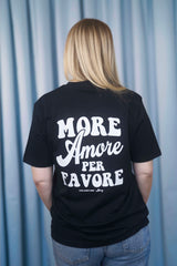 Unisex T-Shirt aus 100% Bio-Baumwolle Black schwarz mit weissem Print Aufdruck More Amore Per Favore