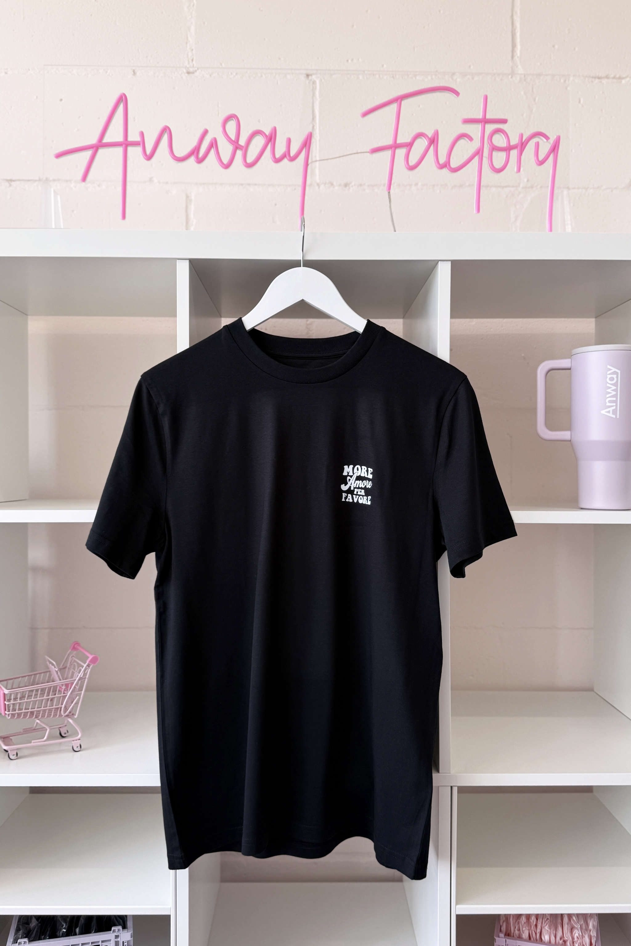 Unisex T-Shirt aus 100% Bio-Baumwolle Black schwarz mit weissem Print Aufdruck More Amore Per Favore