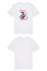 T-Shirt aus 100 % Bio-Baumwolle mit normaler Passform, erhältlich in verschiedenen Farben wie Blue Soul, Cotton Pink, Lavender, Aloe, Weiss und Schwarz. Individuell bedruckbar mit Wunschmotiv. Weiches, angenehm leichtes Material für hohen Tragekomfort. Ideal für einen zeitgemässen, entspannten Look. T-Shirt mit einer Cowgirl-Illustration mit Peitsche und dem rosa Schriftzug „Anway Power“ auf der Vorderseite.
