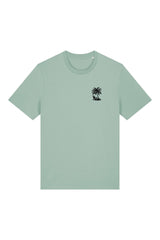 T-Shirt aus 100 % Bio-Baumwolle mit normaler Passform, erhältlich in verschiedenen Farben wie Blue Soul, Cotton Pink, Lavender, Aloe, Weiss und Schwarz. Individuell bedruckbar mit Wunschmotiv. Weiches, angenehm leichtes Material für hohen Tragekomfort. Ideal für einen zeitgemässen, entspannten Look. T-Shirt mit kleinem Motiv einer Palme und eines Liegestuhls auf der linken Brust und einem detaillierten Strandmotiv mit Palmen, Kokosnüssen und Sonnenuntergang auf der Rückseite. 