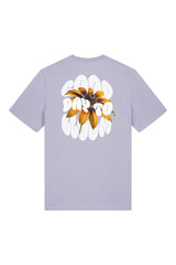 T-Shirt aus 100 % Bio-Baumwolle mit normaler Passform, erhältlich in verschiedenen Farben wie Blue Soul, Cotton Pink, Lavender, Aloe, Weiss und Schwarz. Individuell bedruckbar mit Wunschmotiv. Weiches, angenehm leichtes Material für hohen Tragekomfort. Ideal für einen zeitgemässen, entspannten Look. Vorderseite: Kleiner „Anway“-Schriftzug auf der linken Brust. Rückseite: Grosses Design mit Sonnenblume und Text „GOOD DAY TO BLOOM“.