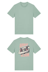 T-Shirt aus 100 % Bio-Baumwolle mit normaler Passform, erhältlich in verschiedenen Farben wie Blue Soul, Cotton Pink, Lavender, Aloe, Weiss und Schwarz. Individuell bedruckbar mit Wunschmotiv. Weiches, angenehm leichtes Material für hohen Tragekomfort. Ideal für einen zeitgemässen, entspannten Look. Als Motiv auf der Rückseite eine Kassette, dekoriert mit Blumen, eingerahmt von Sternen – Text „ANWAY BLOOM“.