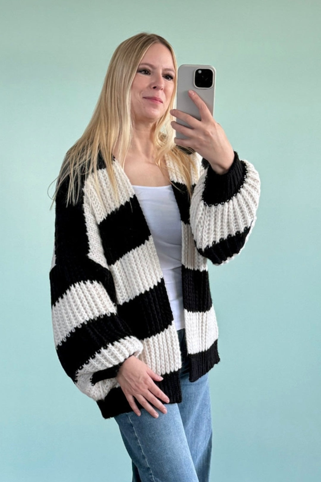 STRICKJACKE VITTORIA | SCHWARZ-CREME