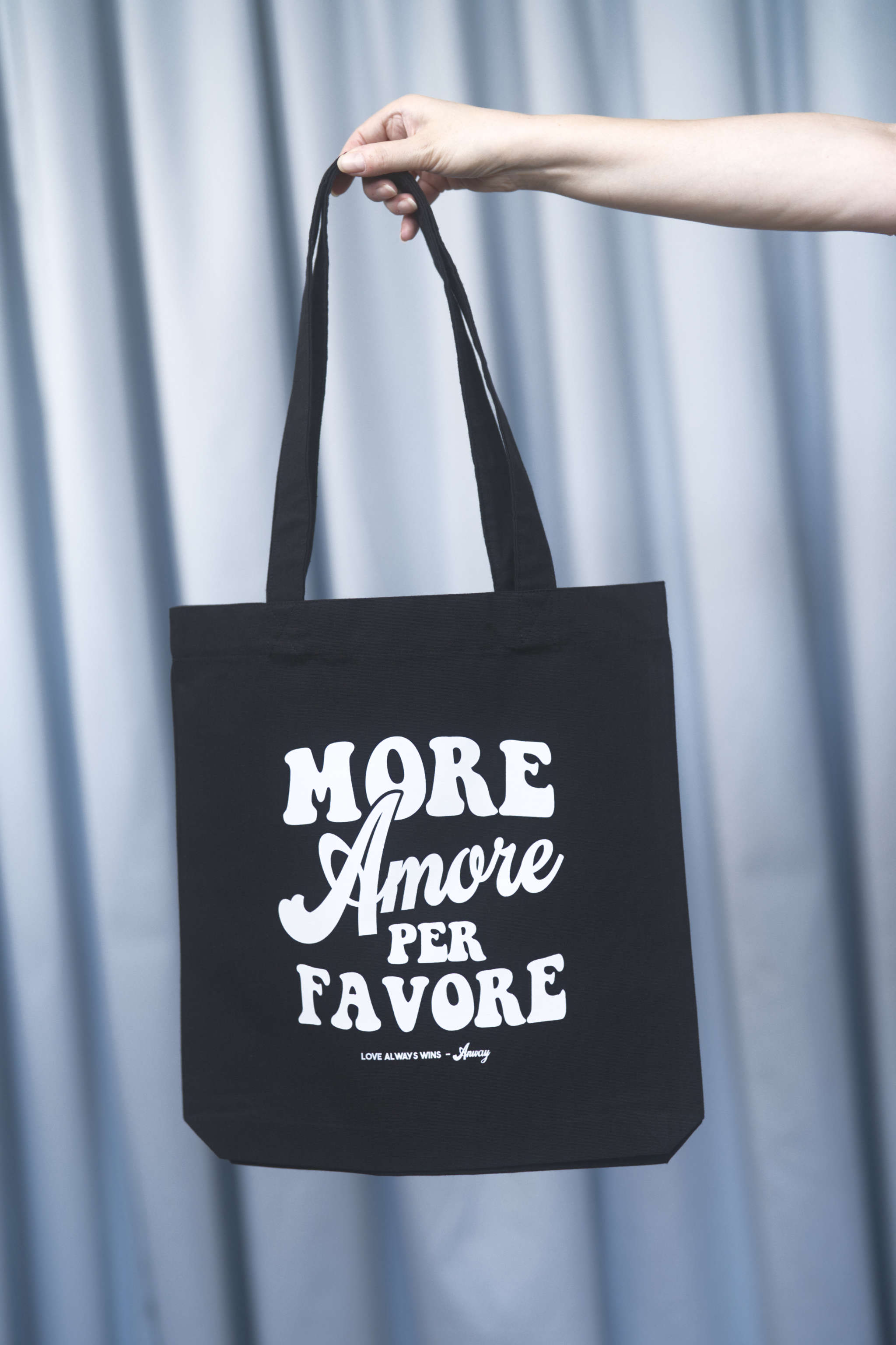 Tasche Tote Bag Black schwarz mit weissem Print Aufdruck More Amore Per Favore