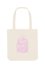 Naturfarbene Tote Bag mit rosa Vintage-Motiv einer analogen, alten Kamera vor einem Bergpanorama und Tannen – hochwertige Stofftasche aus 80% recycelter Baumwolle und 20% recyceltem Polyester, ideal für Natur- und Fotografie-Liebhaber.