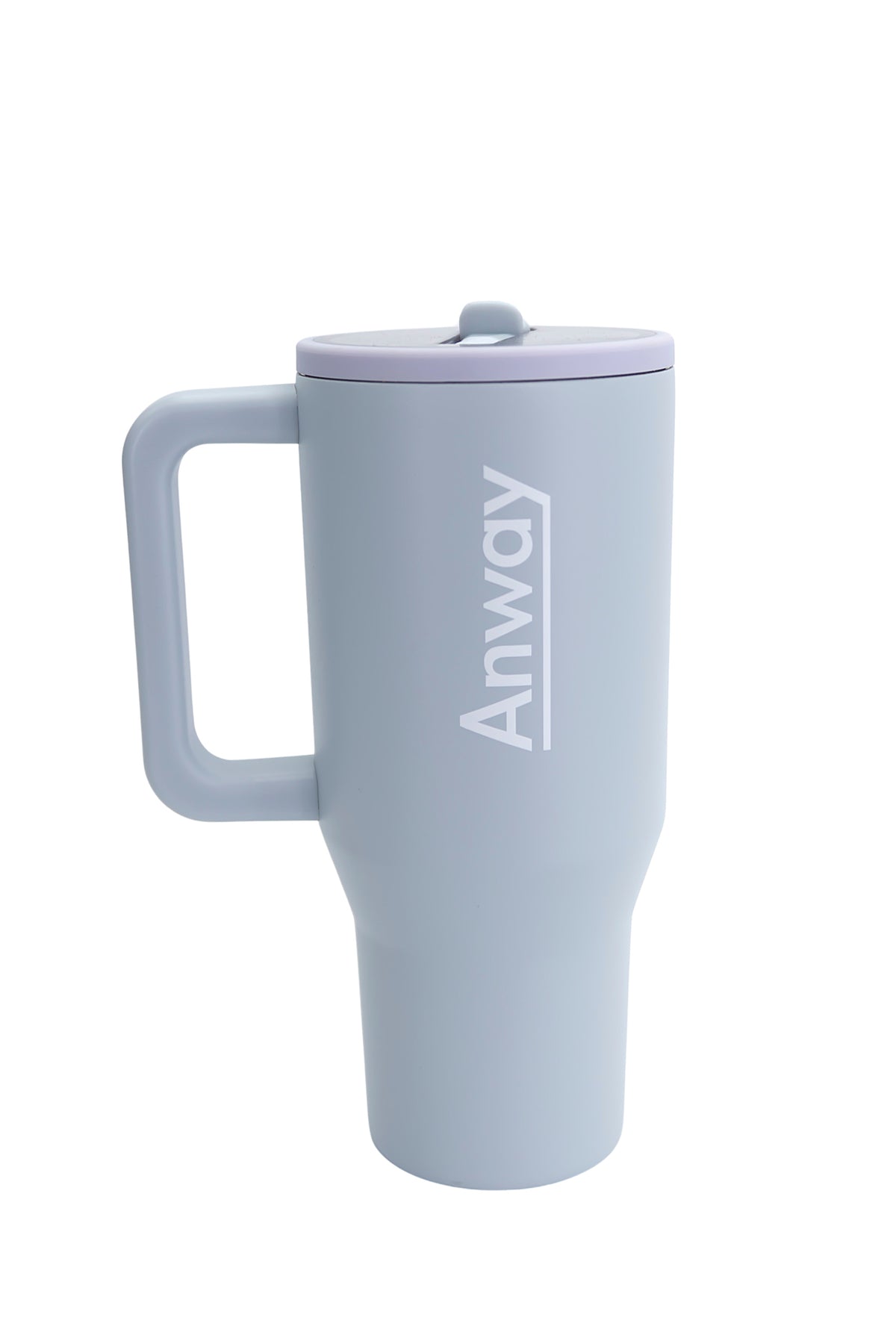 Grosser, wiederverwendbarer Trinkbecher in einem dezenten Hellblau („Frost“) mit transparentem Deckel und einklappbarem Silikonstrohhalm. Fassungsvermögen 1,12 Liter. Silikonboden für geräuschloses Abstellen. Ideal für unterwegs – hält Getränke lange warm oder kalt. 